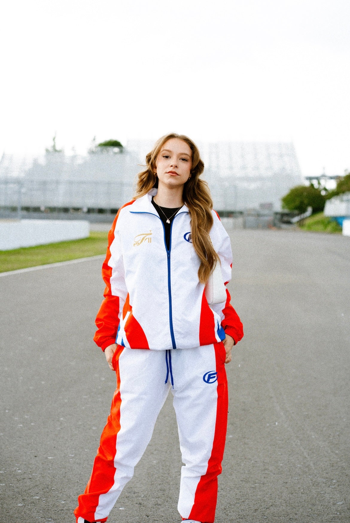 Model is wearing L