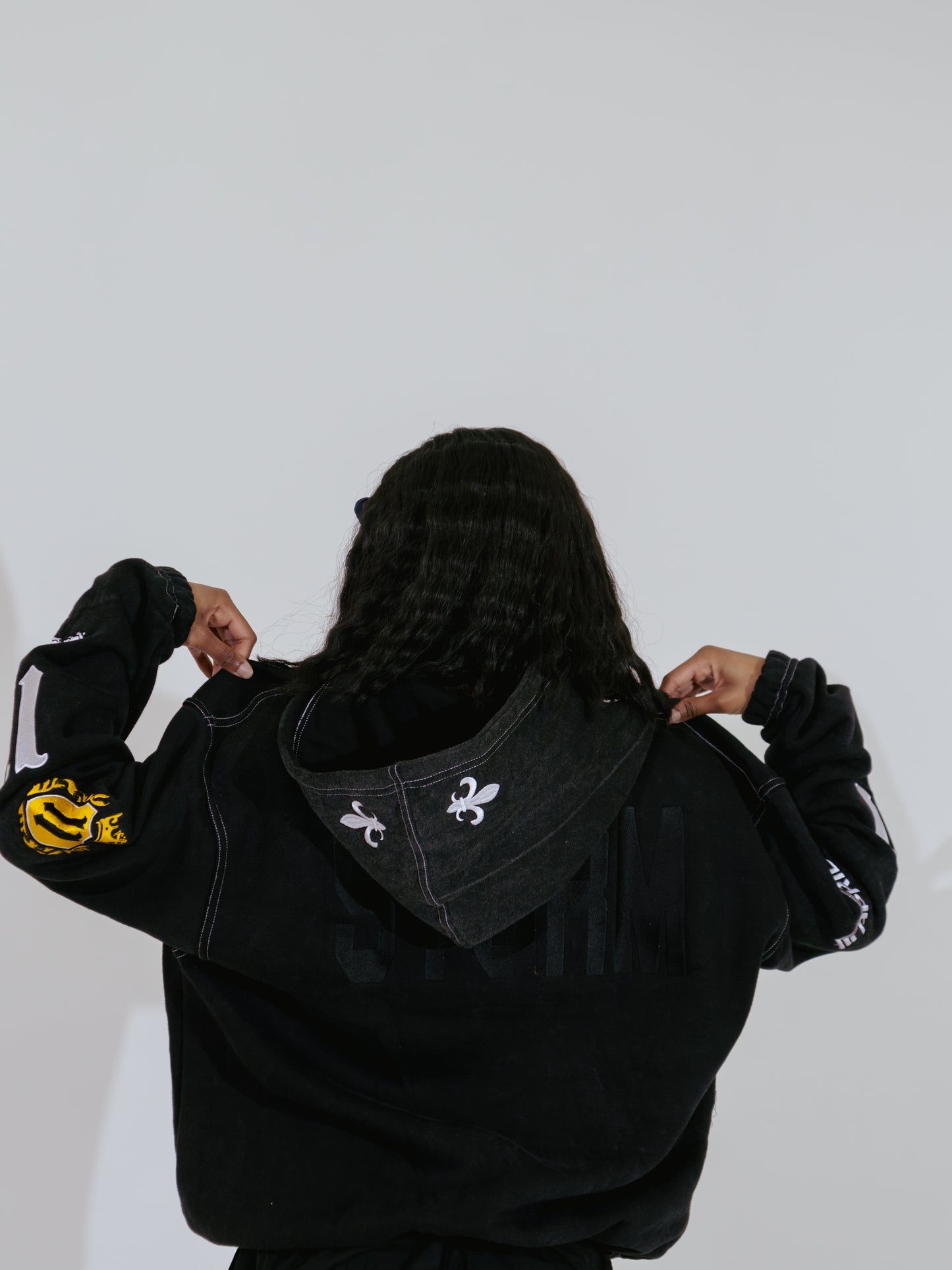 STORM ZIPPER HOODIE